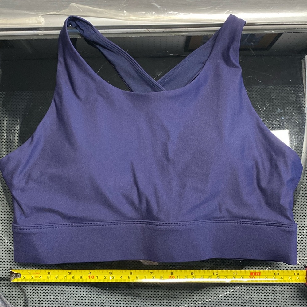 Medium Fabletics Navy Blue Sports Bra